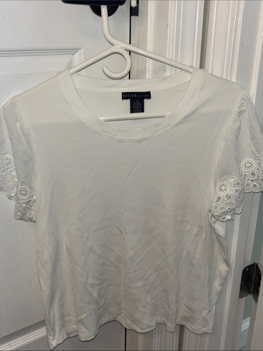 Design History White Short Sleeve Tee with Eyelet Lace Sleeves
